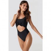 Gerda x NA-KD Cut Out Knot Detail Swimsuit - Black