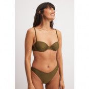 NA-KD V-formad bikinitrosor - Green