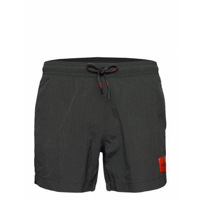 Dominica Badshorts Svart HUGO