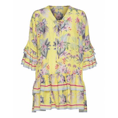 Kyla Dress *Villkorat Erbjudande Kort Klänning Gul By Malina