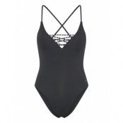 NIKE SWIM Nike W Crossback Piece Sneakerkini Svart