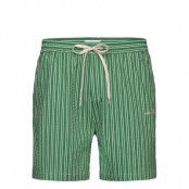 Les Deux Stan Stripe Seersucker Swim Shorts Grön