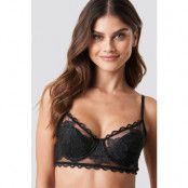 NA-KD Lingerie Floral Embroidery Cup Bra - Black
