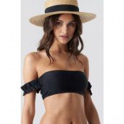 Camille Botten x NA-KD Frill Shoulder Bandeau Bikini Top - Black