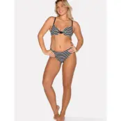CCDK Copenhagen Demi Bikini Top Moulded W. Wire - Black - C x 80