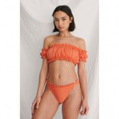 Handpicked x NA-KD Återvunnen bikinitopp med fransdetalj - Orange