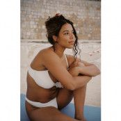 Lauren Lewis x NA-KD Bikinitopp i balconettemodell - Offwhite