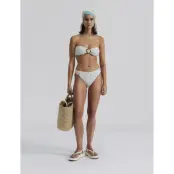 Malina Viola Bamboo-Ring Bandeau Bikini Top - White - L