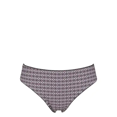 Missya Aaliyah Tai Svart