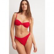 NA-KD Smockad bikinitrosa med hög skärning - Red