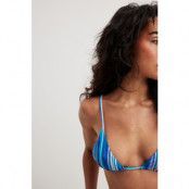 NA-KD Swimwear Bikinitopp med tunna band - Blue,Stripe