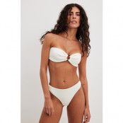 NA-KD Swimwear Bikinitrosa med ringdetalj - Offwhite