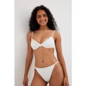 NA-KD Swimwear Bikinitrosor med liten soldetalj - Offwhite