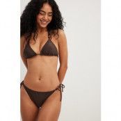 NA-KD Swimwear Detaljerade bikinitrosor med hög skärning - Brown
