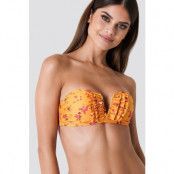 NA-KD Swimwear Frill Deep V Bandeau Bikini - Orange