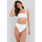 NA-KD Swimwear Structured Lace Edge High Waist Bikini Panty - White