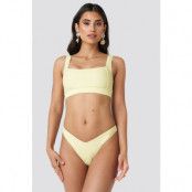 NA-KD Swimwear V-formad bikiniunderdel - Yellow