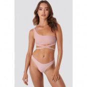 Paola Maria x NA-KD Basic Bikini Bottom - Pink