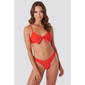 Paola Maria x NA-KD Basic Bikini Bottom - Red