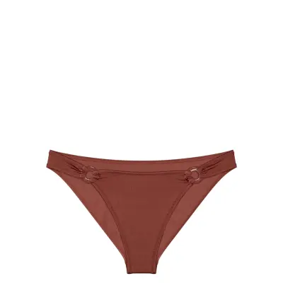 Triumph Midnight Swim Tai Brun