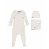 New Born Gift Box - Suit, Hat And Blanket Gift Sets Vit MarMar Cph