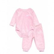 Nike Nike Essentials Bodysuit And Pants Set Rosa