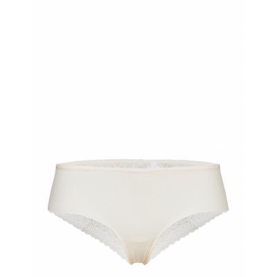 Pila Shorty Hipstertrosa Underkläder Cream Passionata