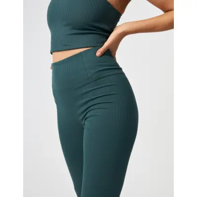 Girlfriend Collective Rib High-Rise Legging, 7/8 - Green - XL