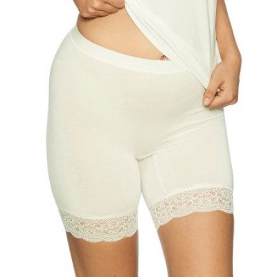 Lady Avenue Bamboo Short Leggings With Lace