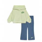 Nike Nike New Impressions Pullover And Leggings Set Grön