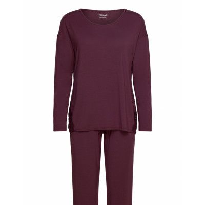 Triumph Timeless Sensuality Pk Lsl Burgundy