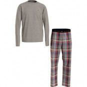 Tommy Hilfiger Long Sleeve Flannel Pyjama Set