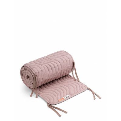 Quilted Bed Bumper W/Strings Waves Baby & Maternity Baby Sleep Baby Beds & Accessories Bed Bumper Rosa D By Deer