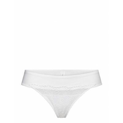 Thong Stringtrosa Underkläder White Primadonna