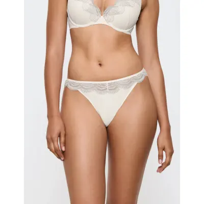Triumph Triumph Comfort Glam String - Cream - 40