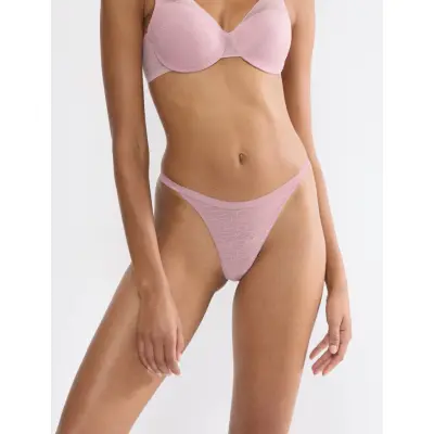 Triumph Triumph Signature Sheer String - Pink - 40