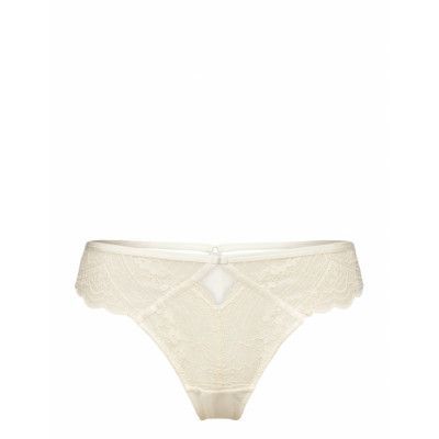 Wies Hl String R Stringtrosa Underkläder Creme *Villkorat Erbjudande Hunkemöller