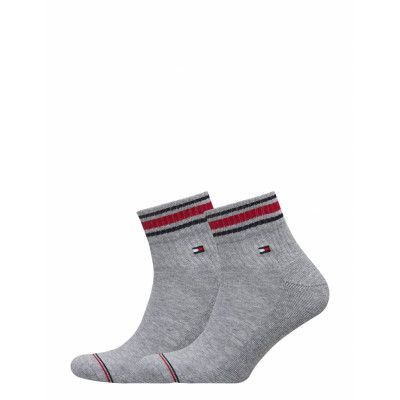 Th Men Iconic Sports Quarter 2p Ankelstrumpor Korta Strumpor Grå Tommy Hilfiger