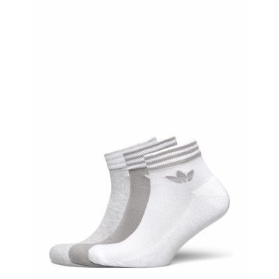 Trefoil Ankle Socks 3 Pairs Ankelstrumpor Korta Strumpor Vit Adidas Originals