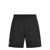 On 7" Core Shorts Svart